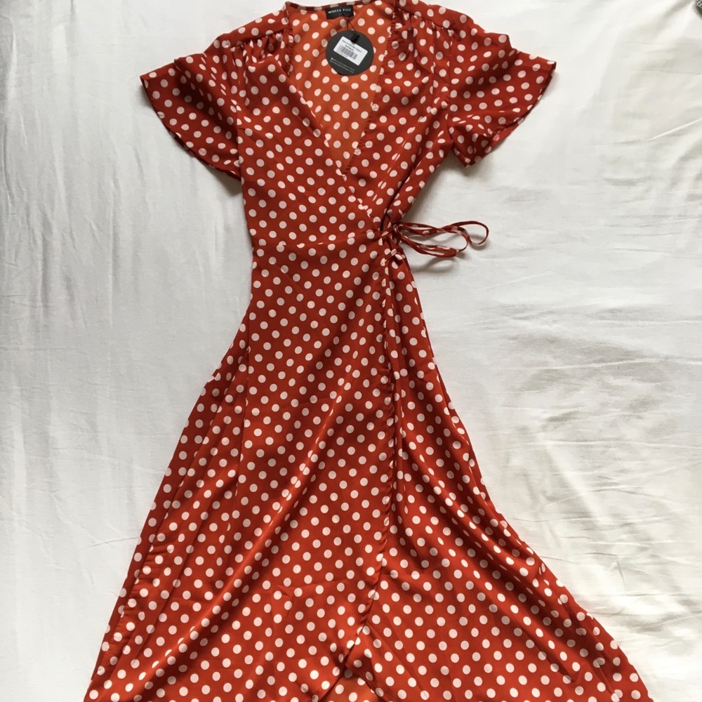 Notes on Paris dress White Fox color Rust size Small New with tags